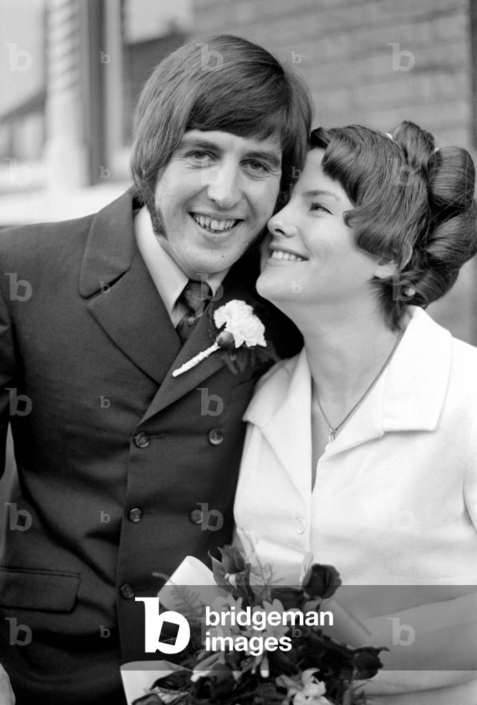 Disc Jockey, Terry Keelan and his bride, Rosalyn Farrington, after their wedding at Altringham Register Office. November 1969