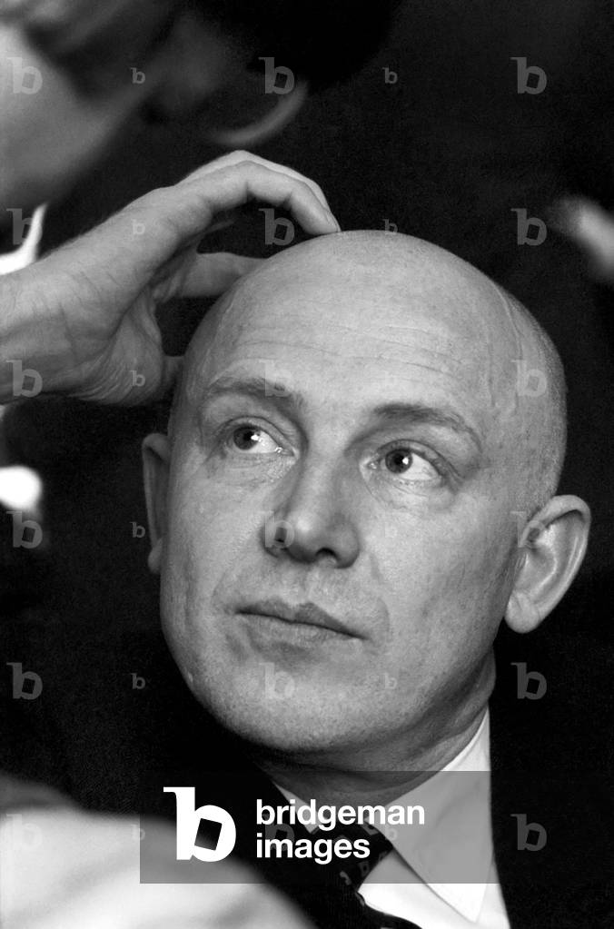 Entertainment: Soviet actor Innokenty Smoktunovsky at the Savoy Hotel today, October 1969 (b/w photo)