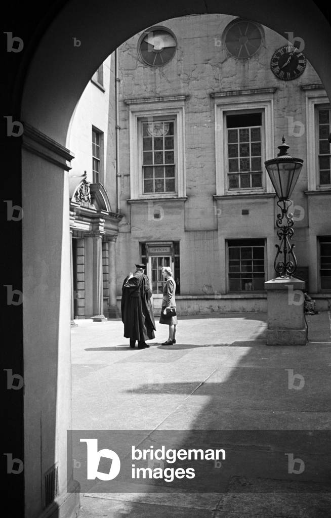 Scenes in and around Apothecaries' Hall, home of the Worshipful Society of Apothecaries, in Blackfriars. London. 27th May 1946 (b/w photo)