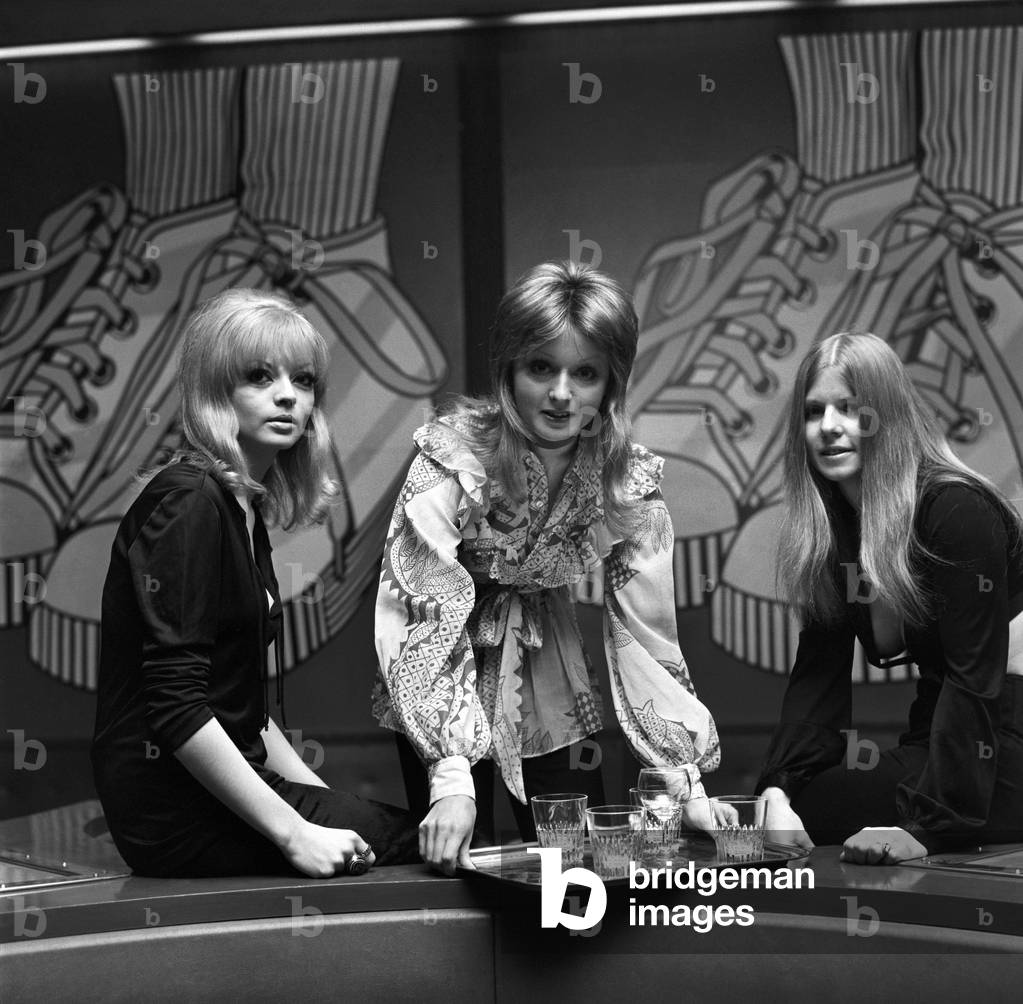 The Waitress' - 1970 Style: A new restaurant - night club called 