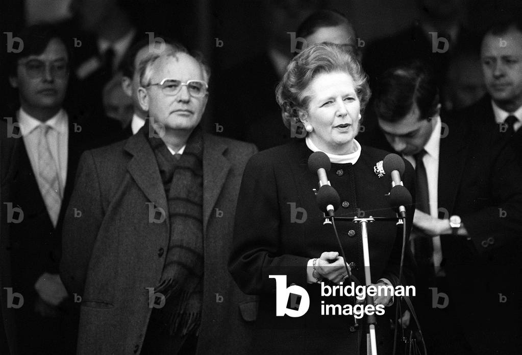 Margaret Thatcher meets Mikhail Gorbachev at RAF base Brize Norton, December 1987 (b/w photo)