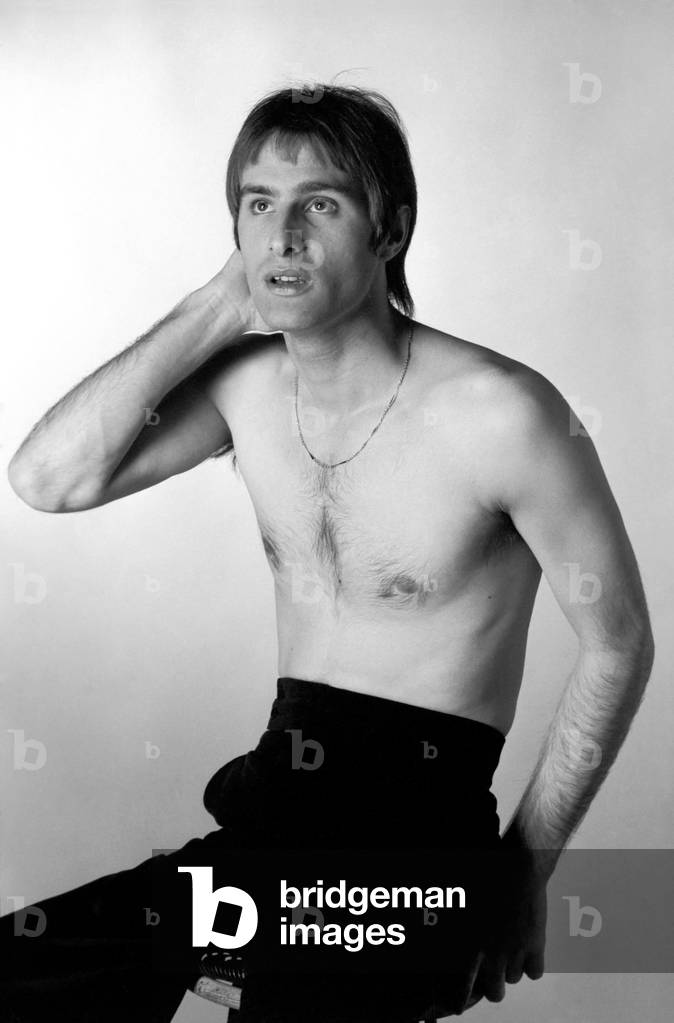 Steve Harley lead singer with the band Cockney Rebel March 1975 (b/w photo)