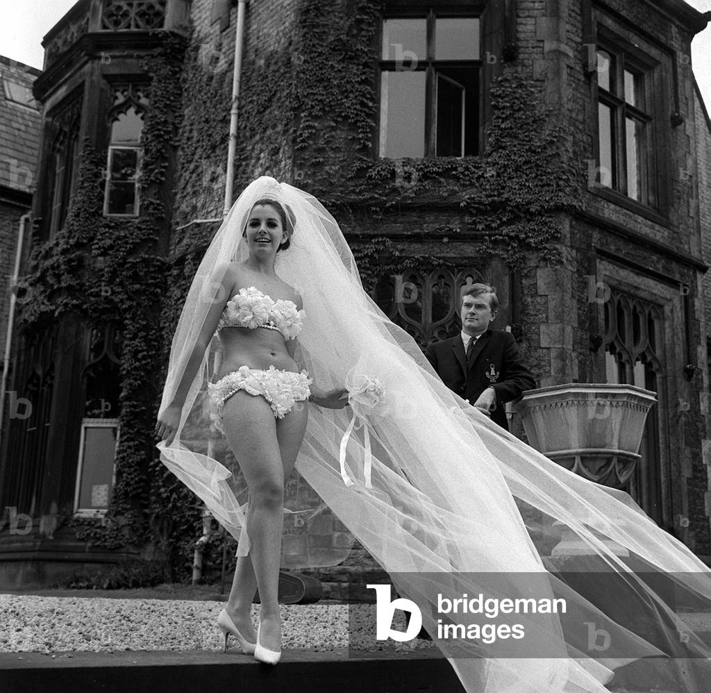 Carole Redhead Miss Great Britain, May 1965 (b/w photo)