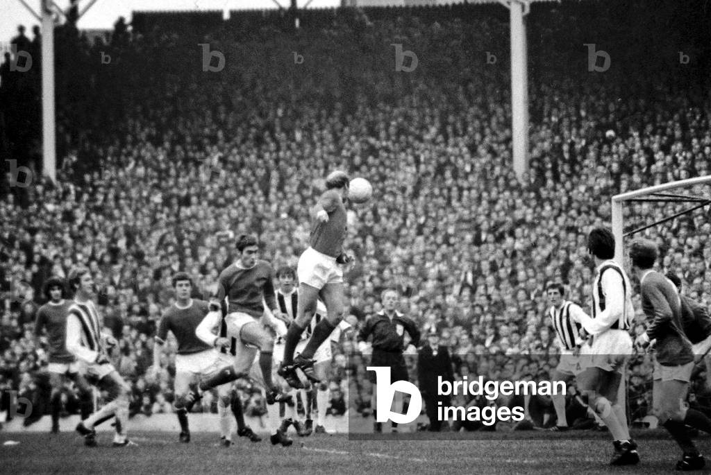 English League Division One match at the Hawthorns. West Bromich Albion v Manchester United. Bobby Charlton heads in the first goal for united. 27th October 1969 (photo)