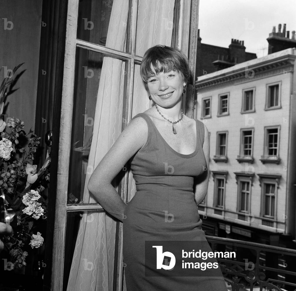 Shirley MacLaine, pictured in her room at Claridge's Hotel in London, 21st August 1960 (b/w photo)