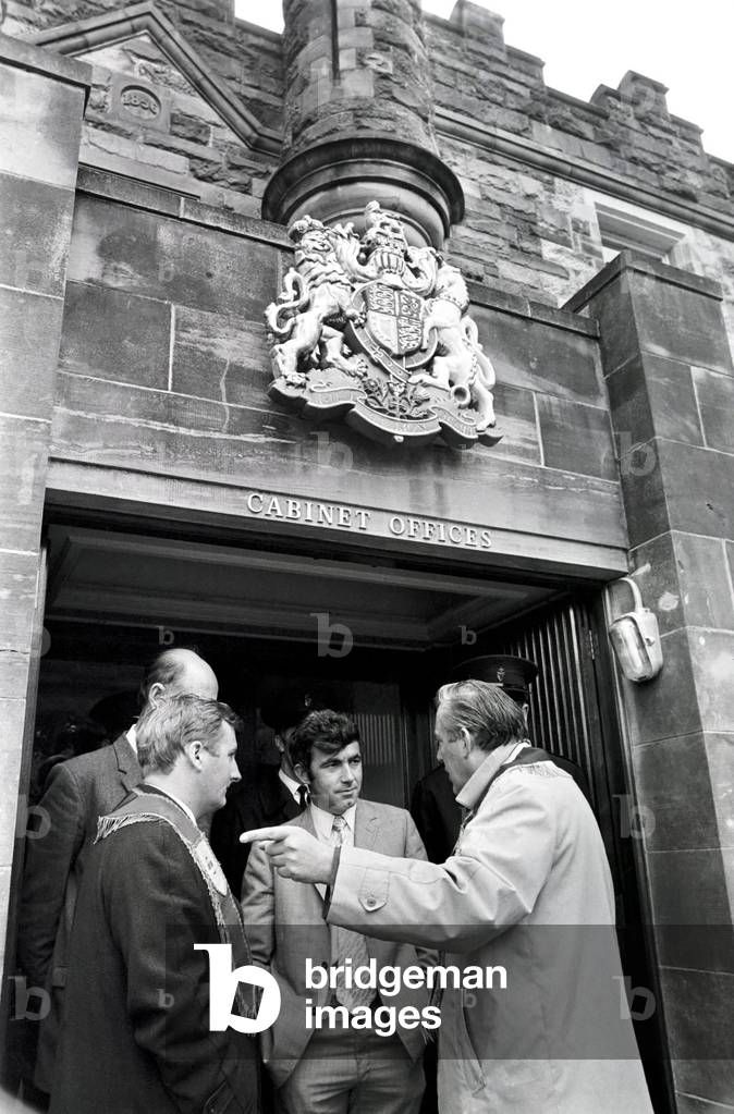 Northern Ireland August 1971. Ian Paisley and supporters march on Stormont. August 1971 71-7611-011