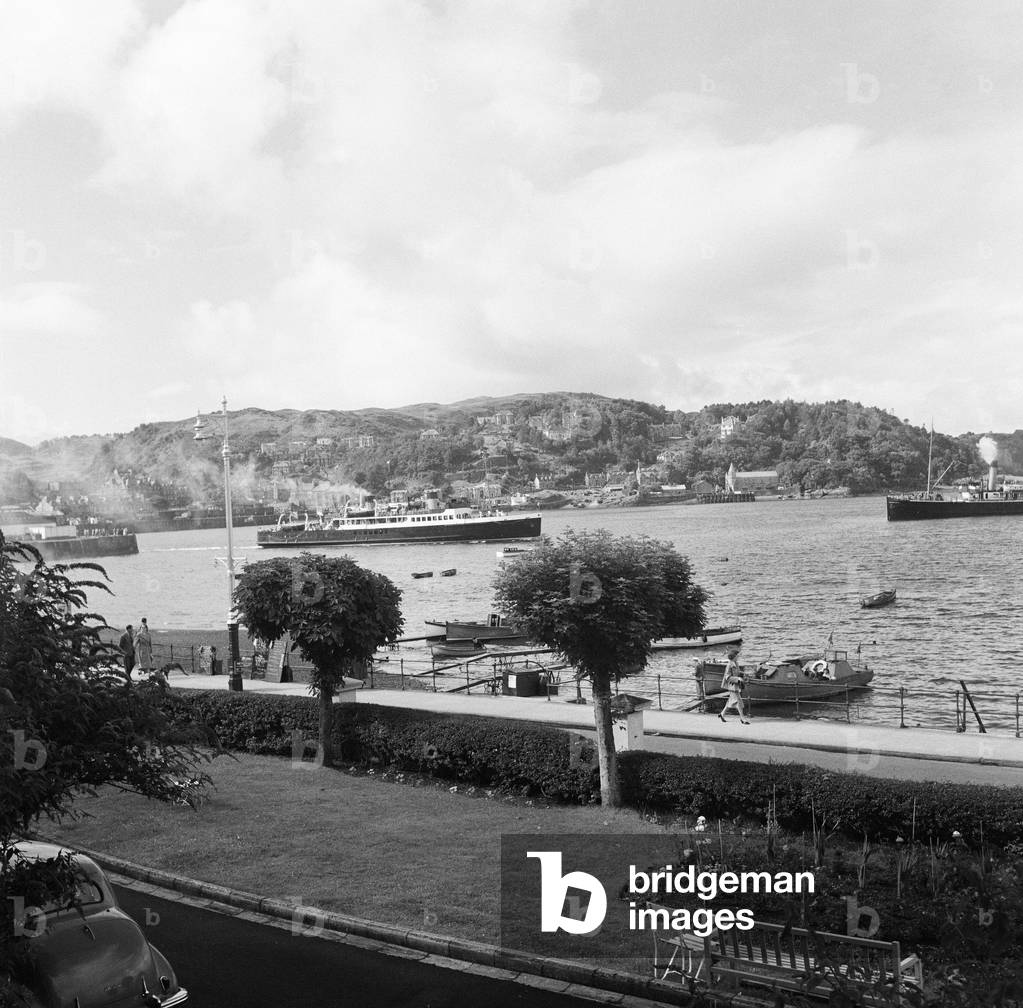 The Bay at Oban, a resort town within the Argyll and Bute council area of Scotland. 23rd August 1951 (b/w photo)