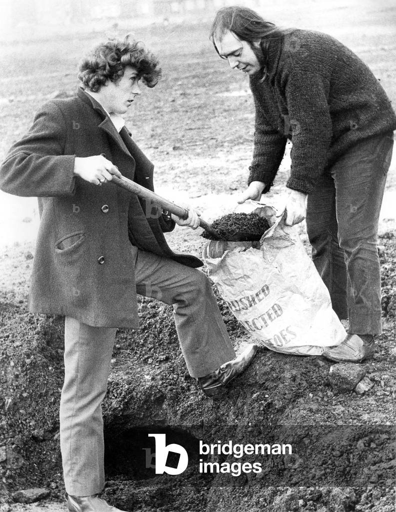 Miner Arthur Knox, 21 and his friend 23 year old Anthony Proudlock digging for coal at Washington F Pit in February 1972 during a fuel shortage.