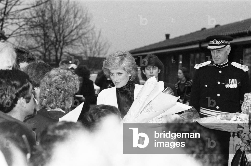 Princess Diana, arrives to officially open Acorns Children's Hospice, only the 3rd Children's hospice in the World, 14th December 1988 (b/w photo)