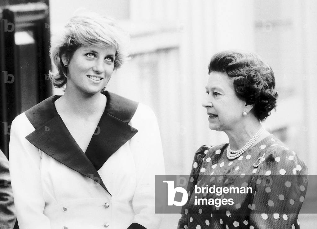 The Queen and Princess Diana talk outside, 4th August 1987 (b/w photo)