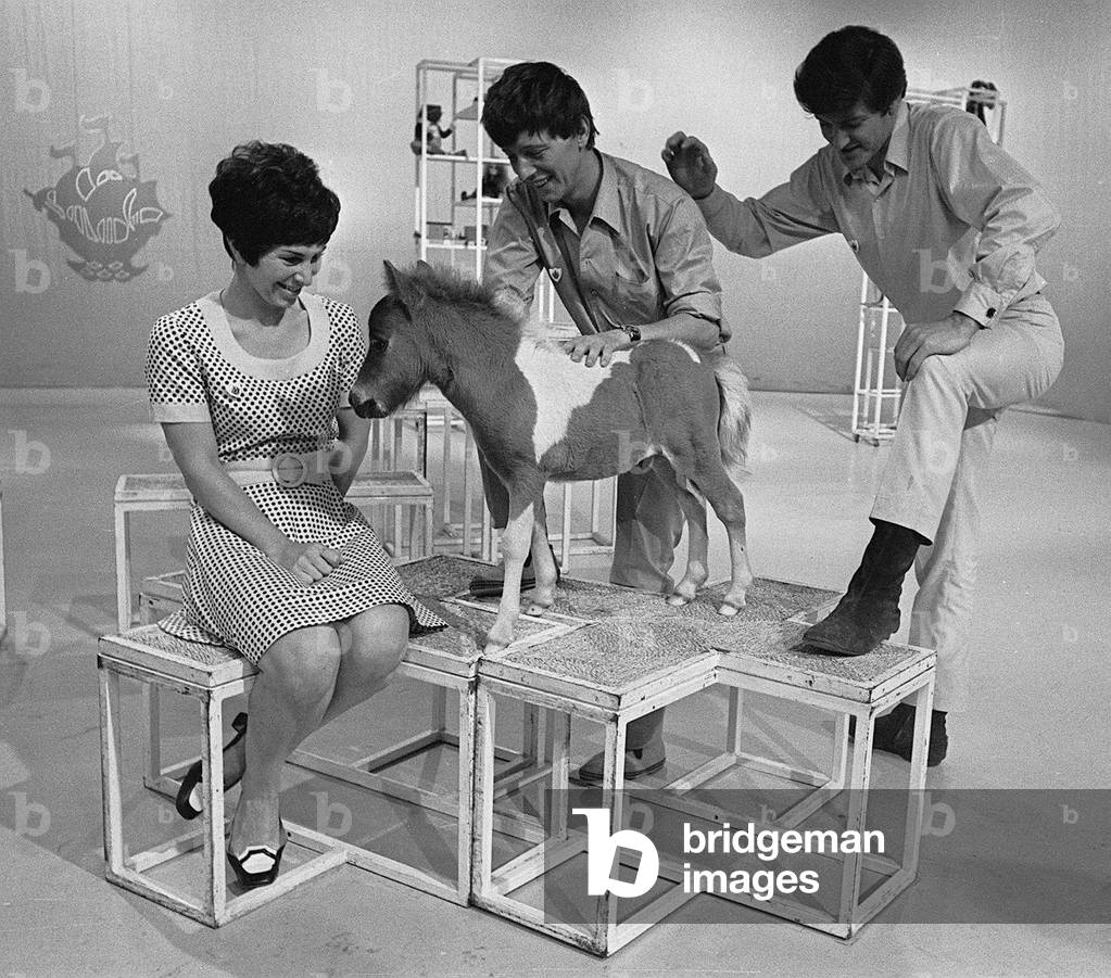 Children's television programme Blue Peter, 1968 (b/w photo)
