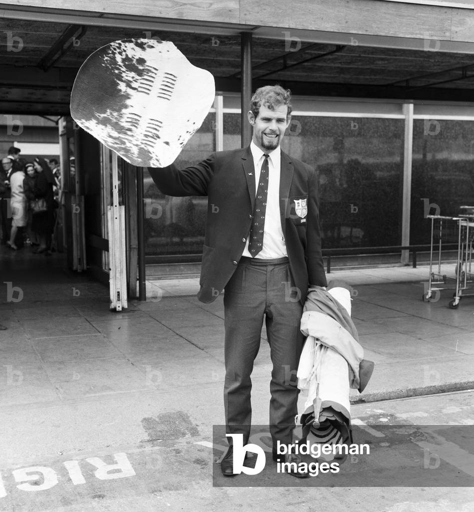 British Lions Rugby team at Heathrow following their tour of South Africa. 29th July 1968 (b/w photo)