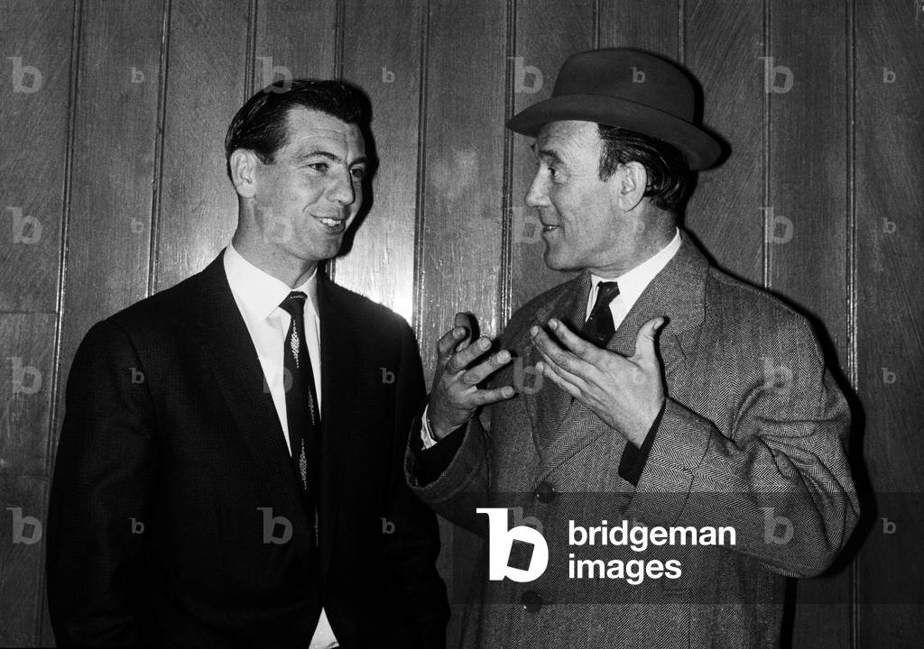 Johnny Haynes of Fulham in the dressing room with comedian Tommy Trinder after the league match against Blackburn at Craven CottageApril 1961 (photo)