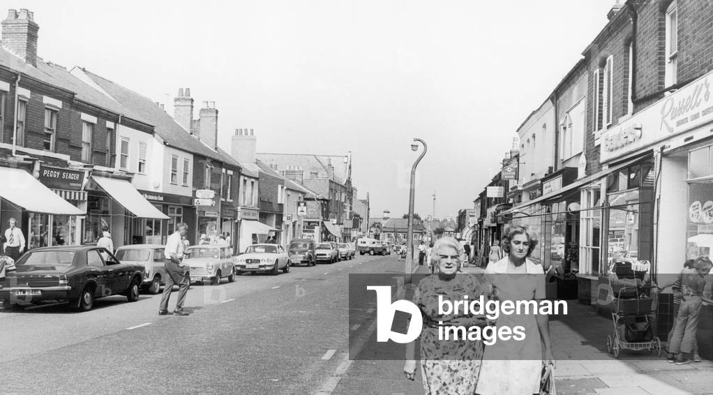 Bustling Earlsdon Street Coventry 20th August 1976 (b/w photo)