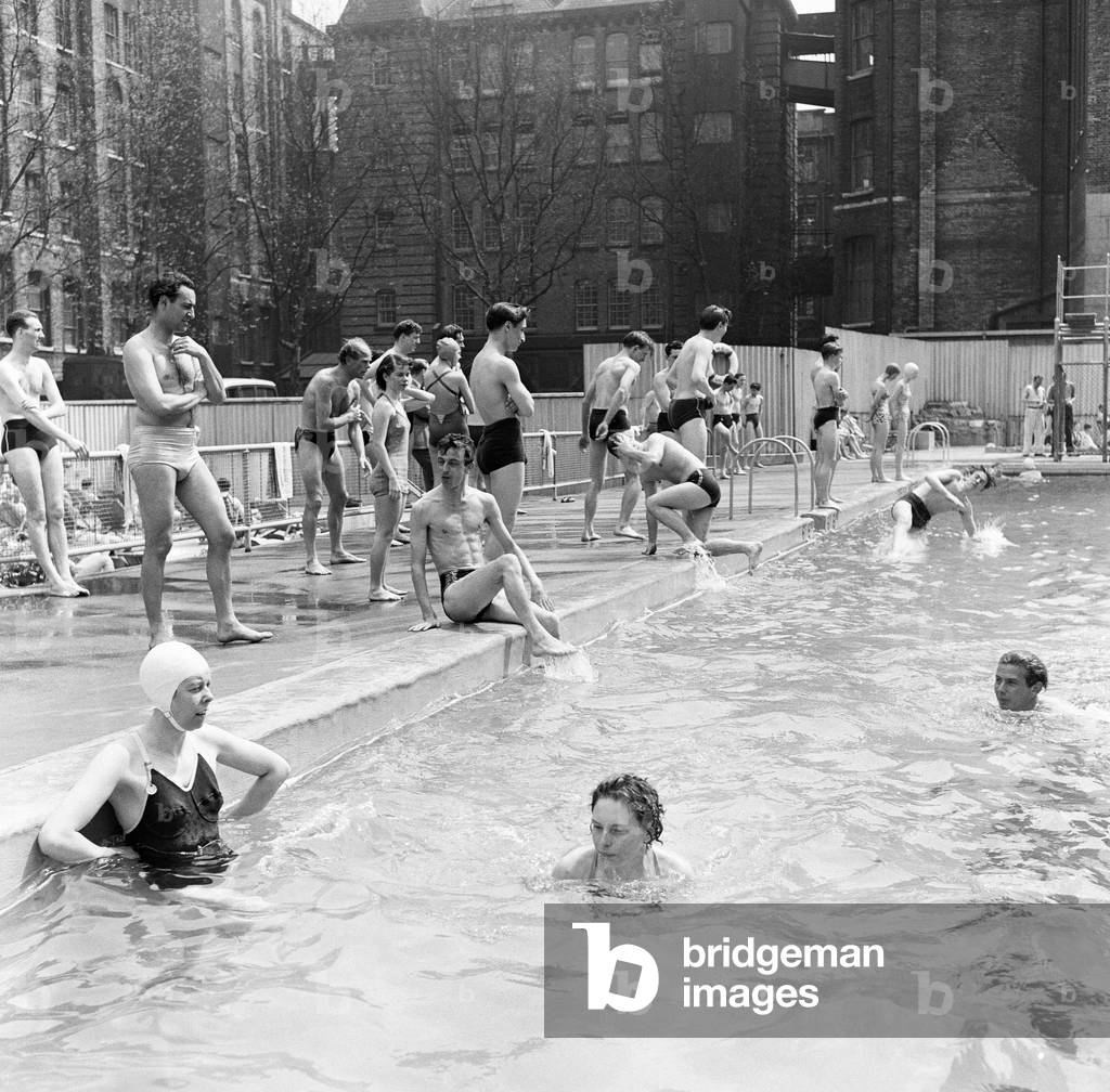 Hot Weather Scenes, Hazel Grove, Swimming Pool, Acton, West London, 12th May 1954.