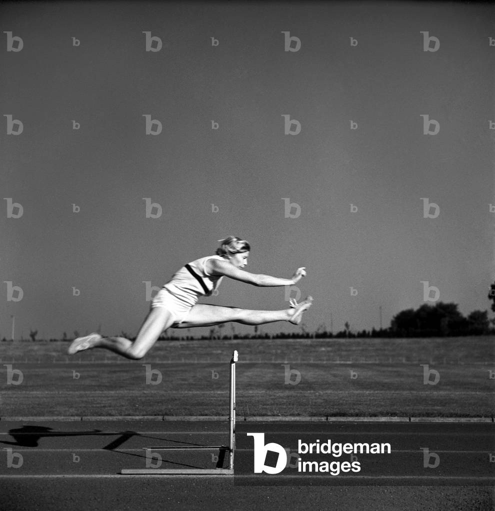 Sport: Athletic's. British runner Mary Rand pictured during training session. December 1969