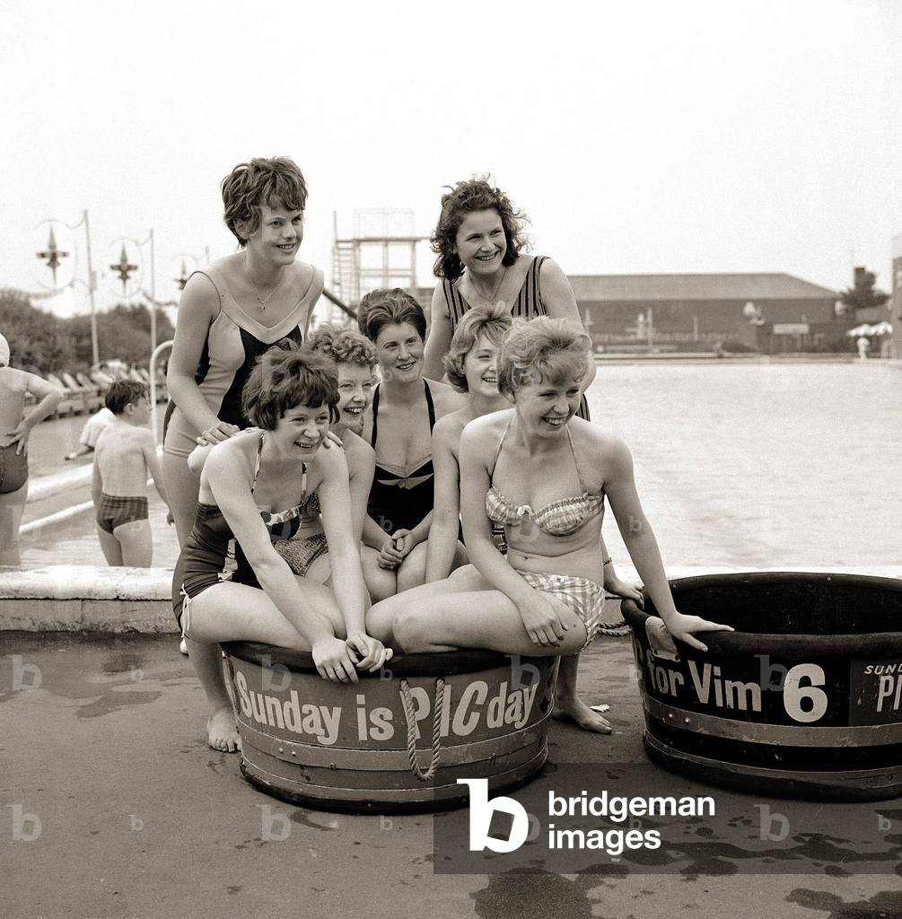 Women taking part in a Sunday pictorial sponsored Tub Race at Butlins Holiday Camp at Filey Yorkshire, September 1962 (b/w photo)