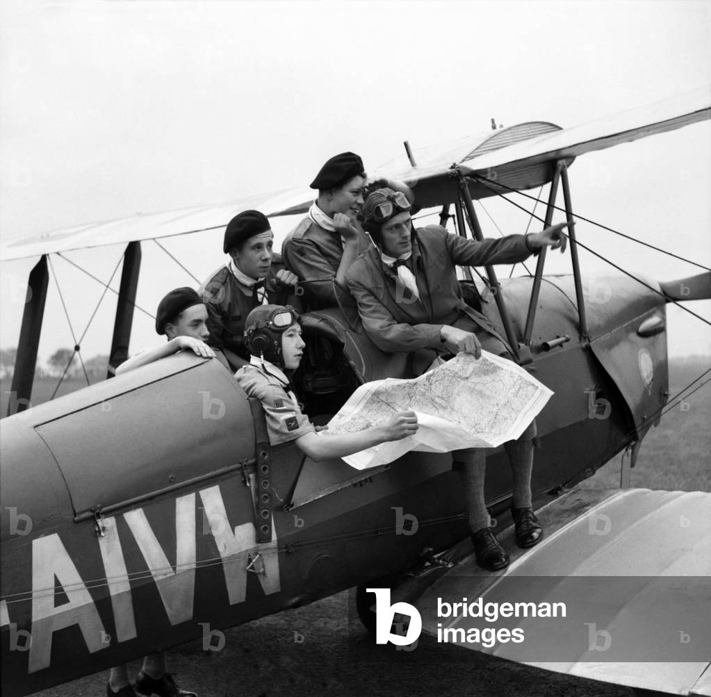 Air - Scouts, Newcastle. Keith Millican (ex-R.A.F.)- Instructor Scout Colin Ramshaw. October 1952 C5129