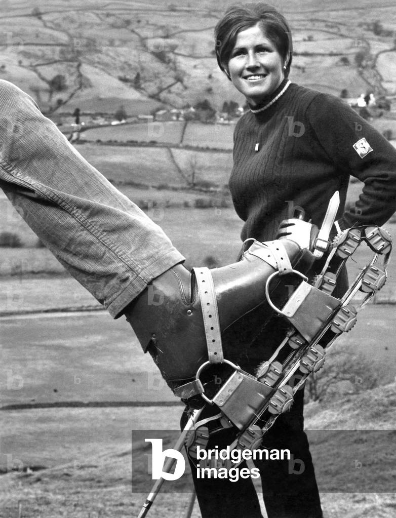 Grass Skiing: April 1970