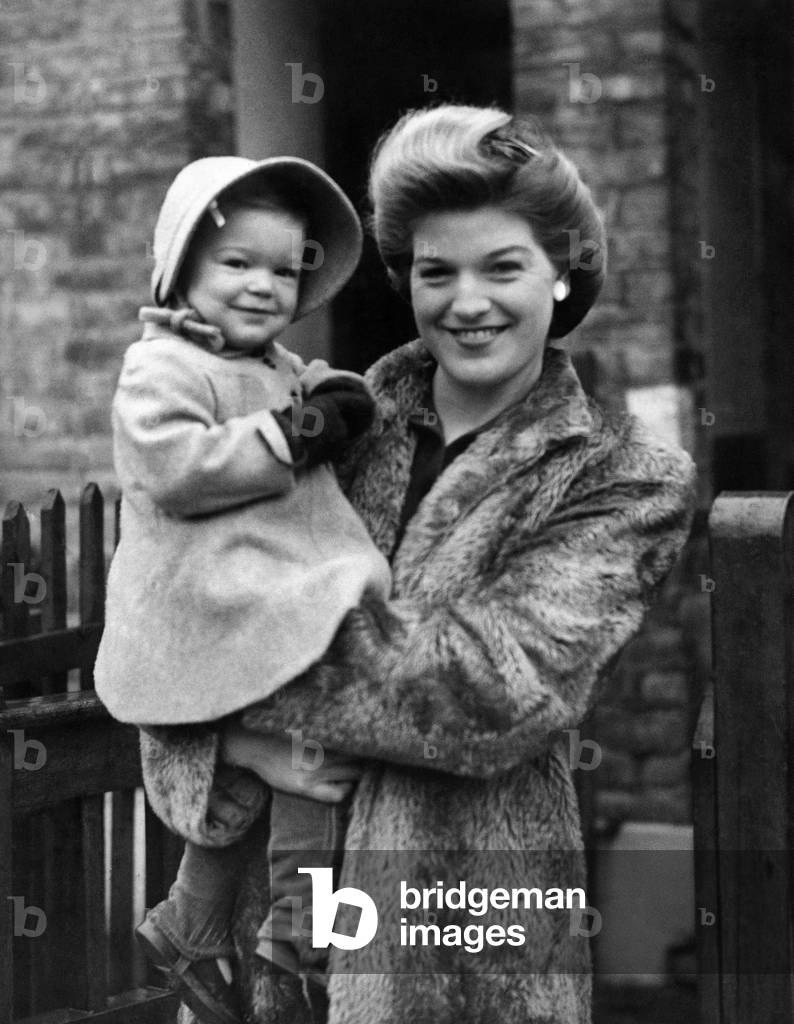 World War II. Domestic scenes. Mother and child. December 1944