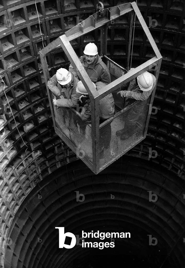 Descending the main shaft of the Channel Tunnel, Hertfordshire, UK, December 1987 (b/w photo)