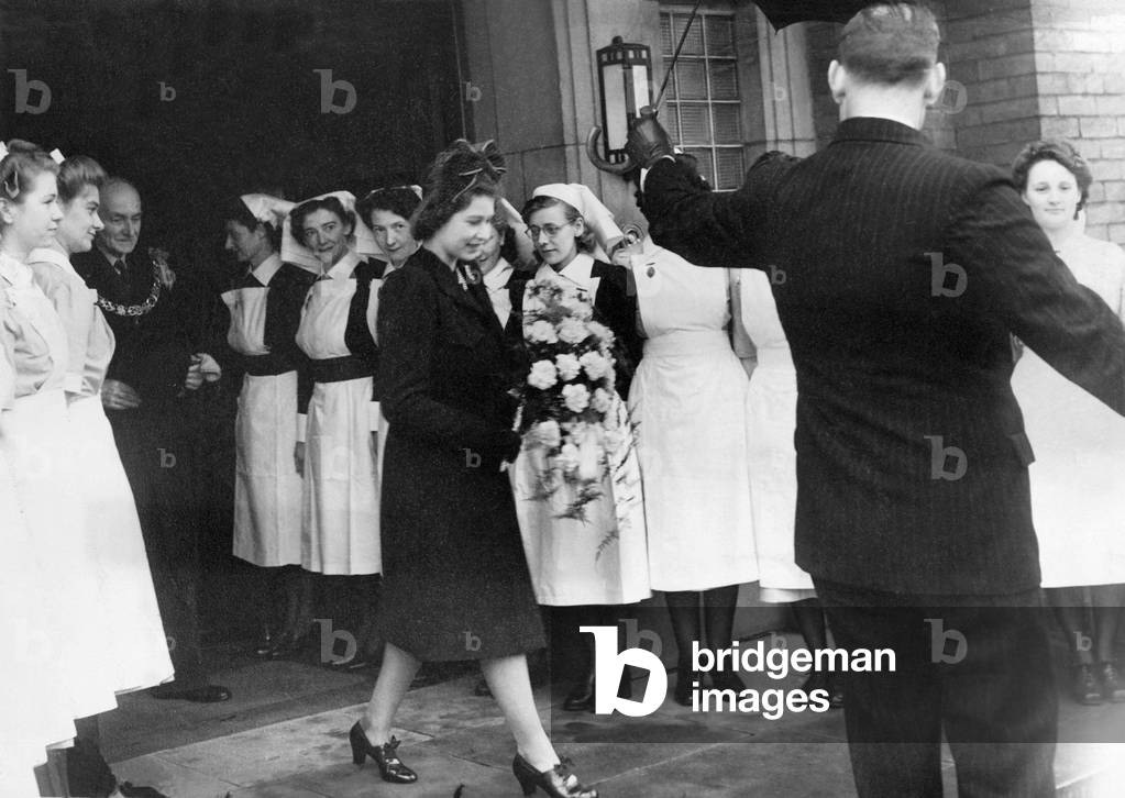 Queen Elizabeth II, Princess Elizabeth visits the Sunderland Eye Infirmary, 
30/04/1946