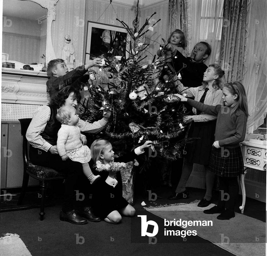 Joss Ackland Actor with family at Christmas, 20th December 1964 (b/w photo)