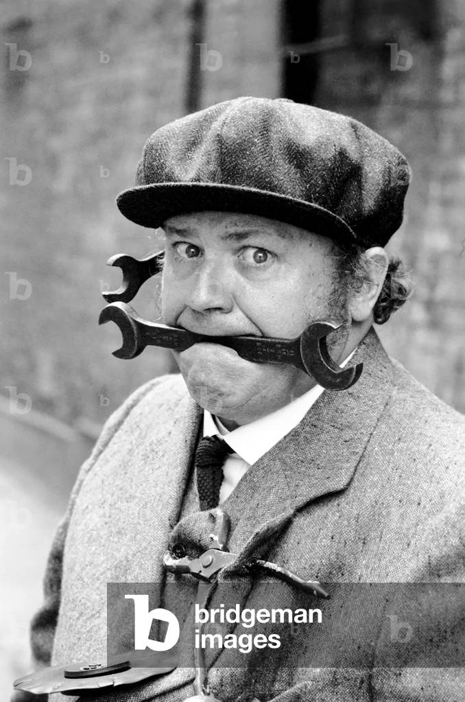 Harry Secombe is about to bound back onto the West End stage as Schippel in The Plumber's Progress, which has its first night at the Prince of Wales Theatre on October 8th 1975 Harry looks just right for his role as a turn-off-the-century plumber who crashes into society with his golden tenor voice, 1975 (b/w photo)