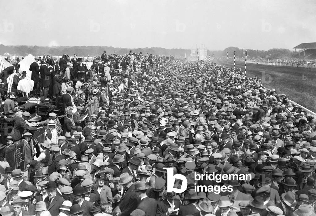 General scenes during the second day of Ascot, June 1927 (b/w photo)
