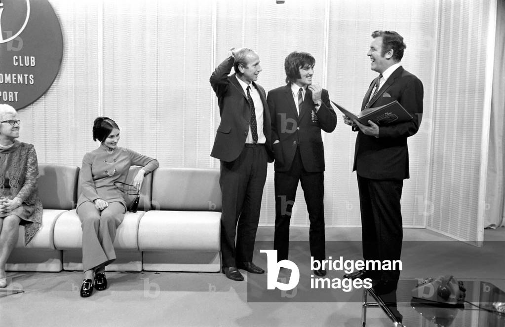 Entertainment Television Sport Football: Bobby Charlton had a surprise of his life when he went to the Sportsman Club to receive the clubs award for 