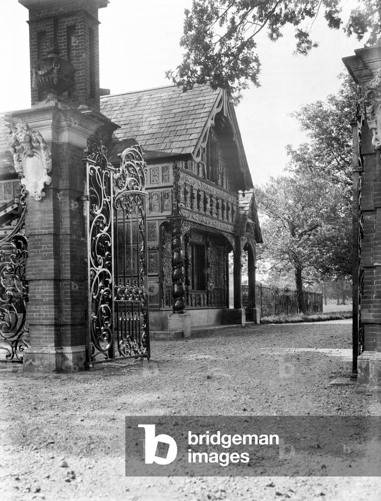 Beaconsfield, Entrance to Hall Barn, Buckinghamshire, c. September 1928 (b/w photo)