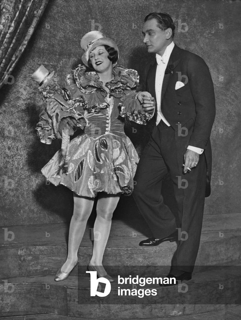 Scene from the theatre play Tip Toes, 1st September 1926 (b/w photo)