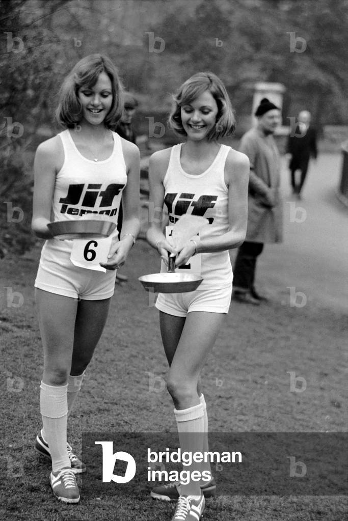 Charity Pancake Race. Lincoln's Inn Fields, February 1975