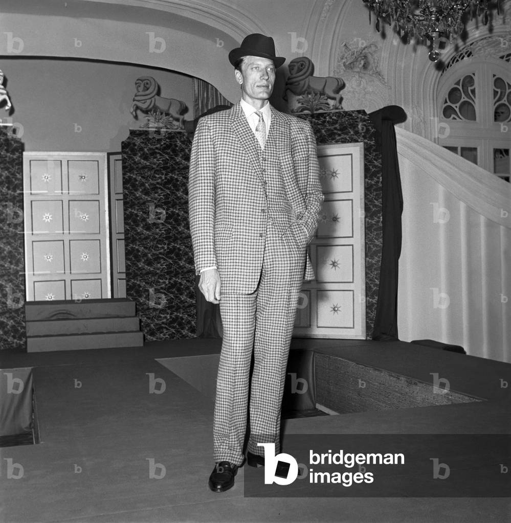 Clothing: Fashion: Menswear: Men's fashion show in Central London, 1962 (b/w photo)