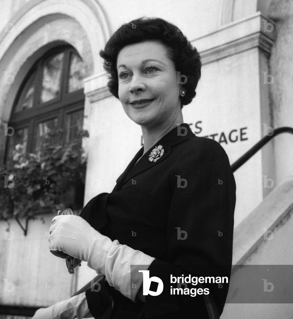 Actress Vivien Leigh in London August 1956 (b/w photo)