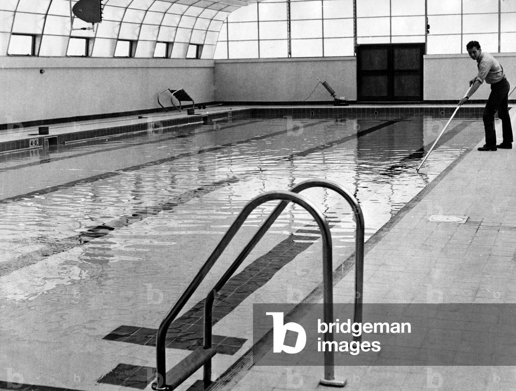 Guisborough Baths. 13th August 1968 (b/w photo)