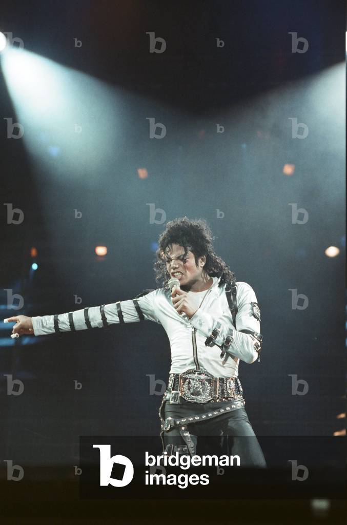 Michael Jackson in concert at Wembley 16th July 1988 (photo)