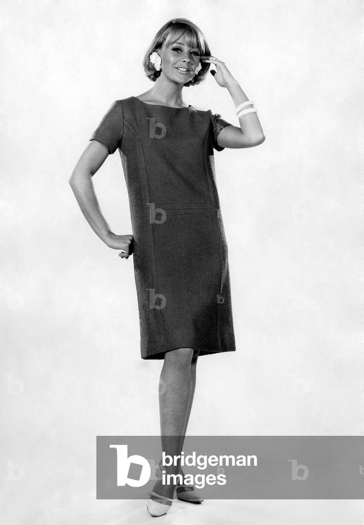 Clothing Fashions: Marilyn Rickard, October 1965 (b/w photo)