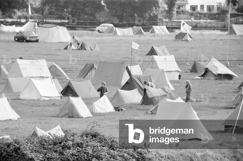 Campsite grows as festival goers start to arrive for the 20th National Rock Festival, taking place 22nd to 24th August, at Richfield Avenue, Reading, August 1980.