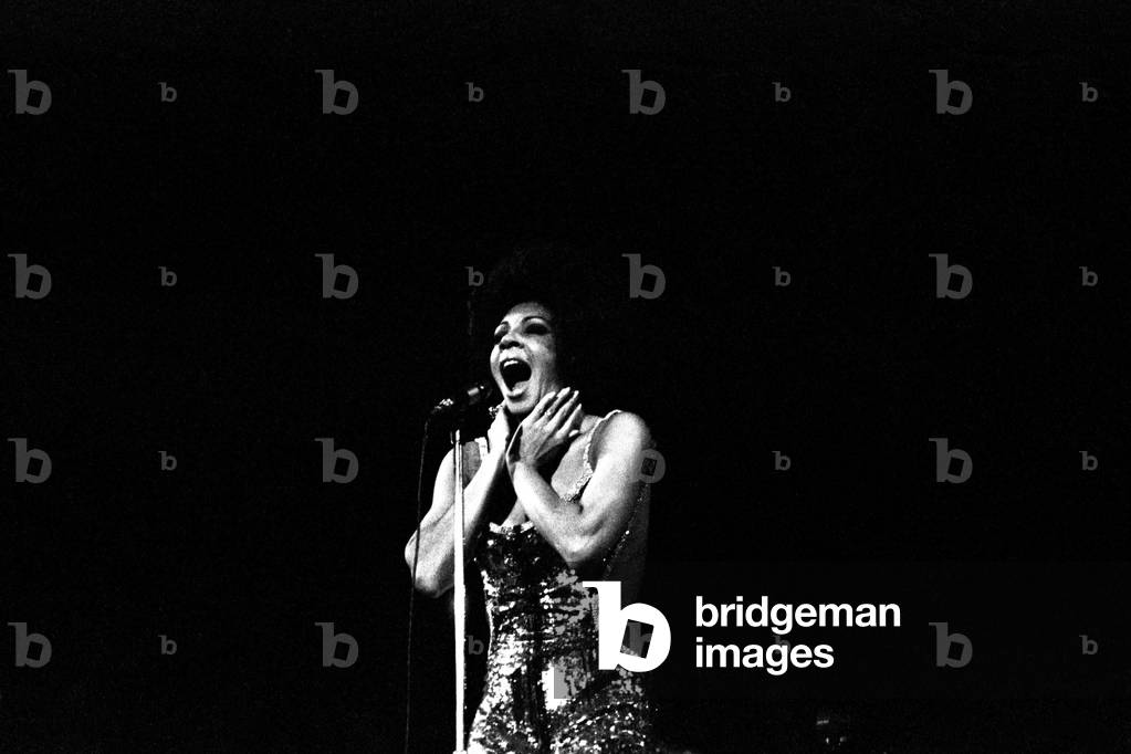Shirley Bassey performing on stage in concert at Newcastle City Hall, 30th April 1971