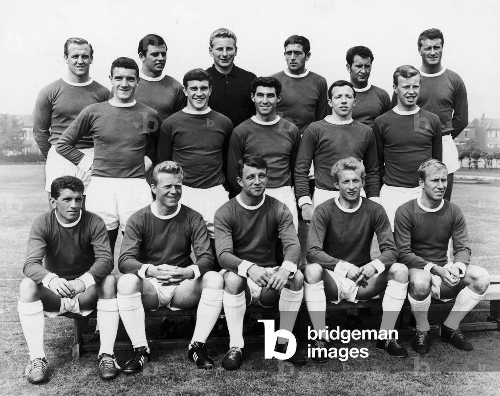 Manchester United battled their way back to Wembley for a 3-1triumph over Leicester City in the FA Cup Final. Here the reds first team squad line up for the camera back row left to reight : maurice Setters, Jimmy Nicholson, David Gaskell, Shay Brennan, Mark Pearson, Noel Cantwell. Middle row: Bill Foulkes, Sammy McMillan, Tony Dunne, Nobby Stiles, Nobby Lawton,. Front row: Johnny Giles, Albert Quixall, David Herd, Denis Law and Bobby Charlton c. 27th May 1963 (photo)