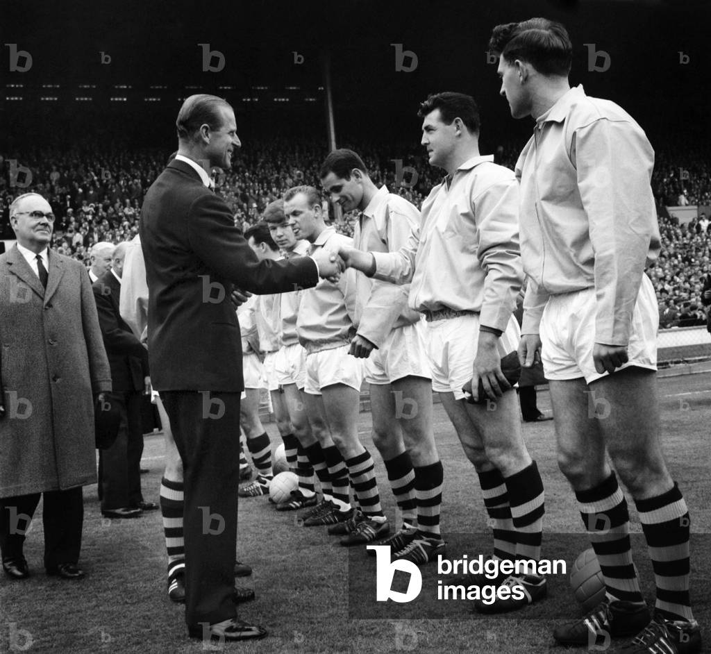 FA Cup final at Wembley Stadium. Tottenham Hotspur 3 v. Burnley 1. Prince Philip, Duke of Edinburgh meets Burnley players before the match May 1962 Q3891-028 (photo)