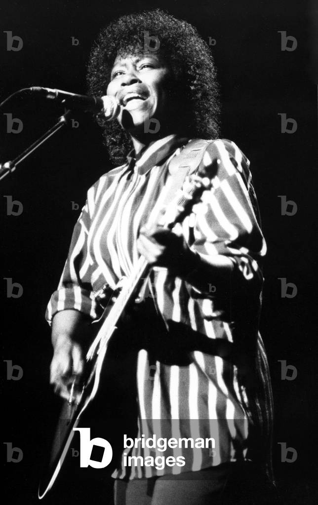 Singer Joan Armatrading in concert at the NEC Arena, Birmingham, 28th September 1988 (b/w photo)