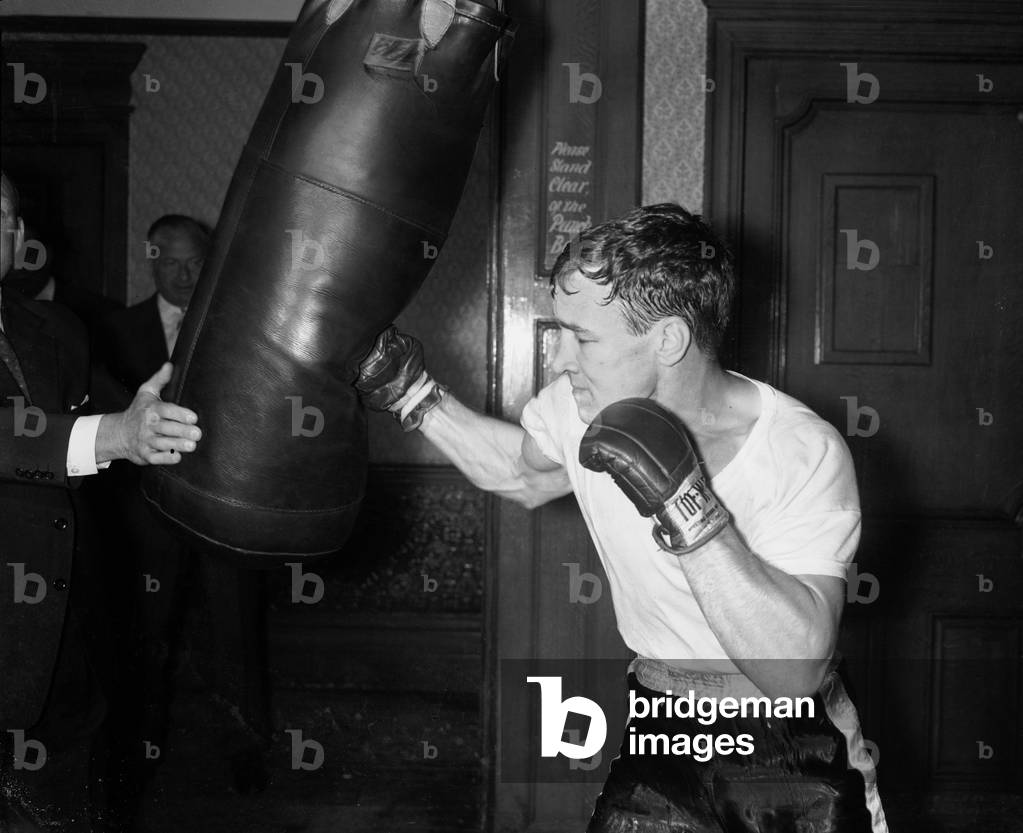 British lightweight boxer Dave Charnley training at Thomas A' Beckett gym in Bermondsey.
8th May 1958.