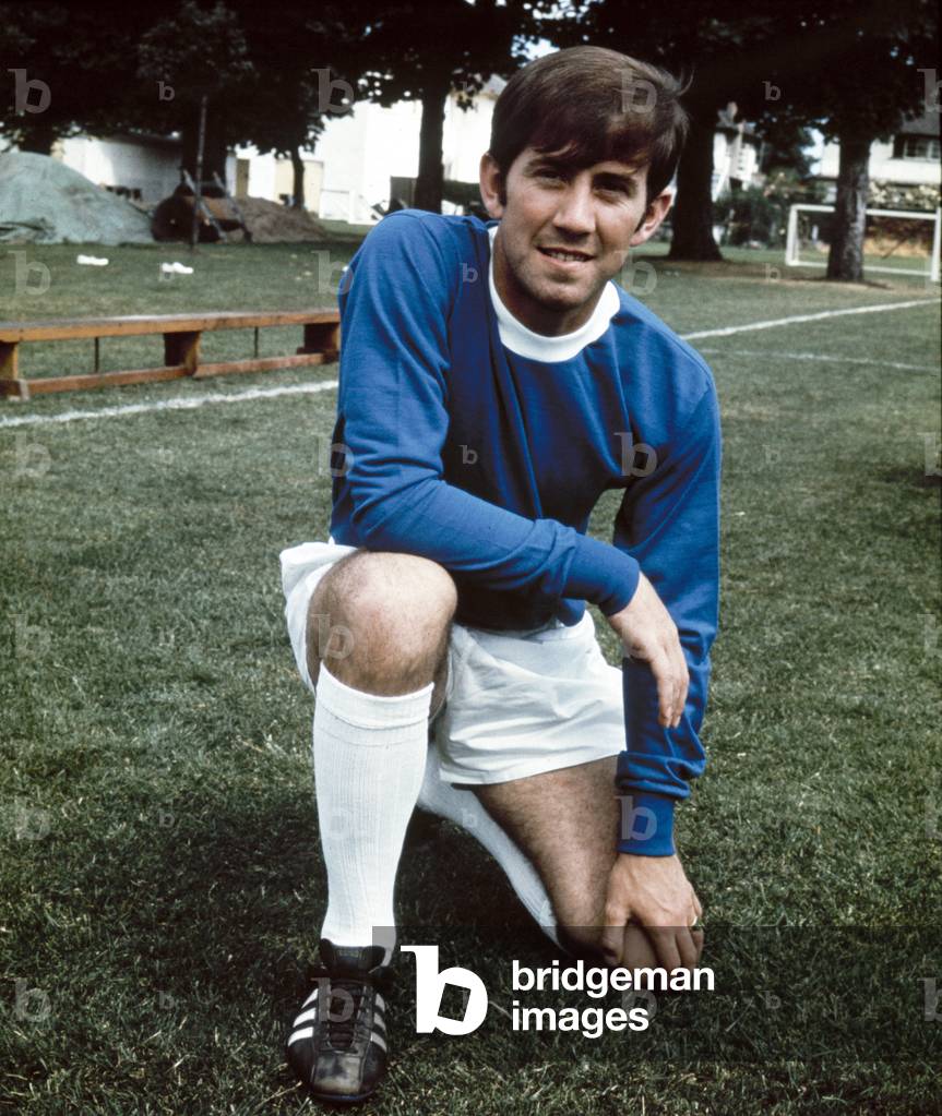 Everton footballer Howard Kendall poses in pre season trainingJuly 1969 (photo)