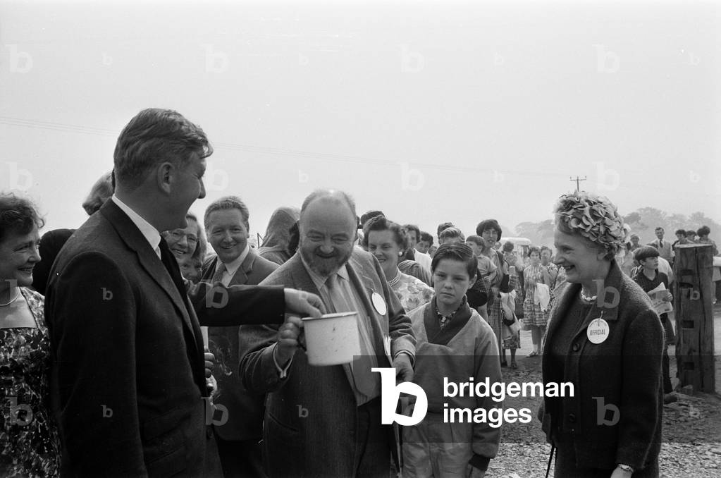 Denby Dale Pie Festival, 5th September 1964 (b/w photo)