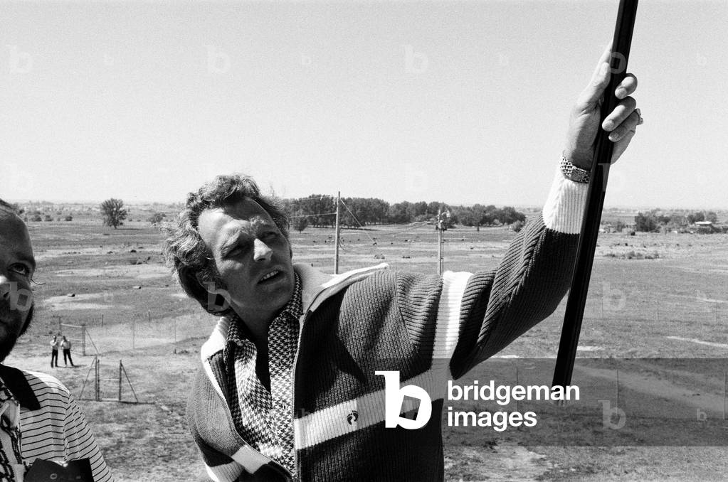 Stuntman Evel Knievel prepares to jump Snake River Canyon, Idaho on a steam powered skycycle. 26th August 1974 (b/w photo)