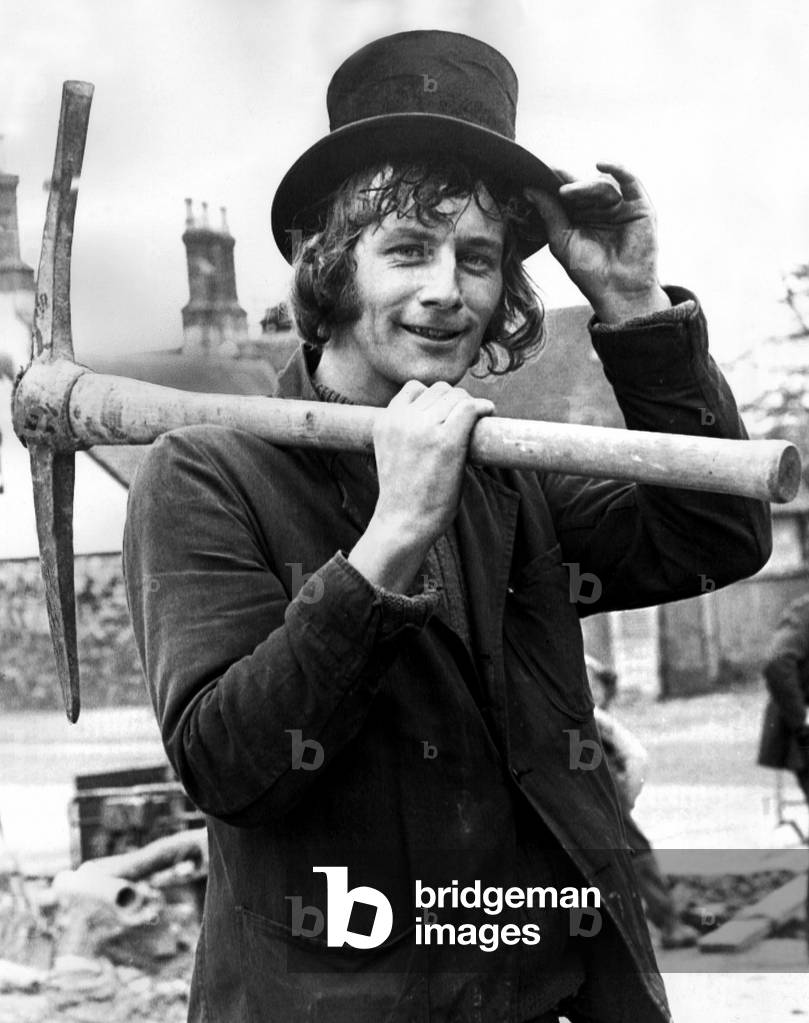 Top hat road worker Peter Garthley in West street, Dundee, October 1972 (b/w photo)