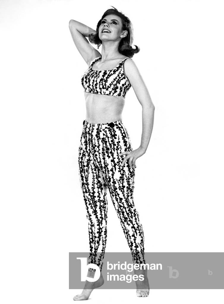 Reveille Fashions: Annie Hayes, May 1963 (b/w photo)