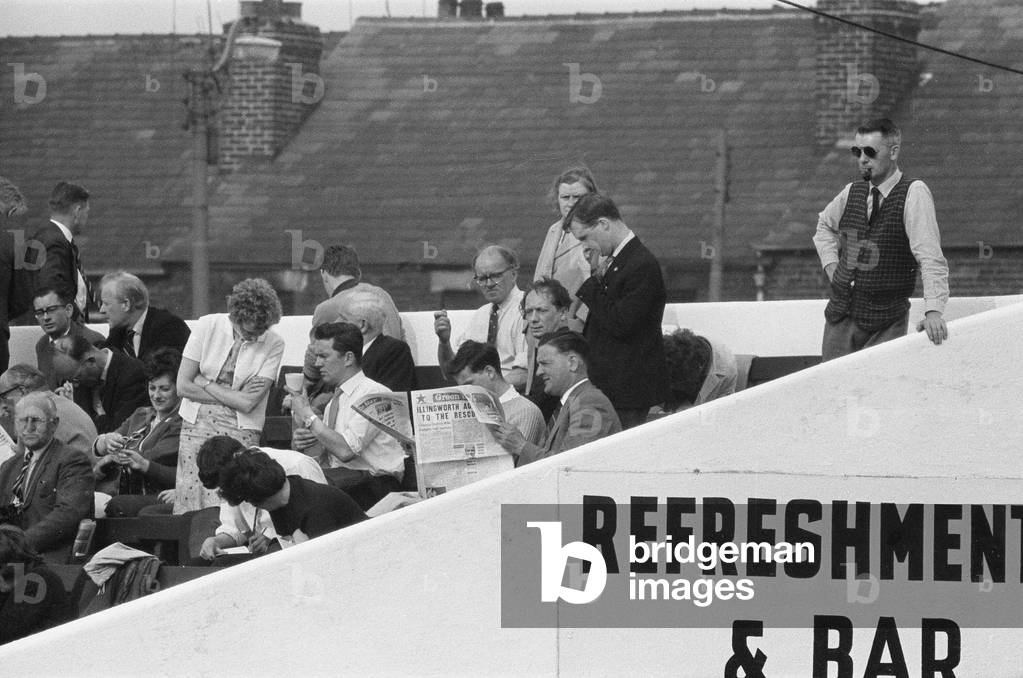 County Championship 1964
Yorkshire v Derbyshire at Bramall Lane, Sheffield.
Section of the crowd watching the game.
26th May 1964.